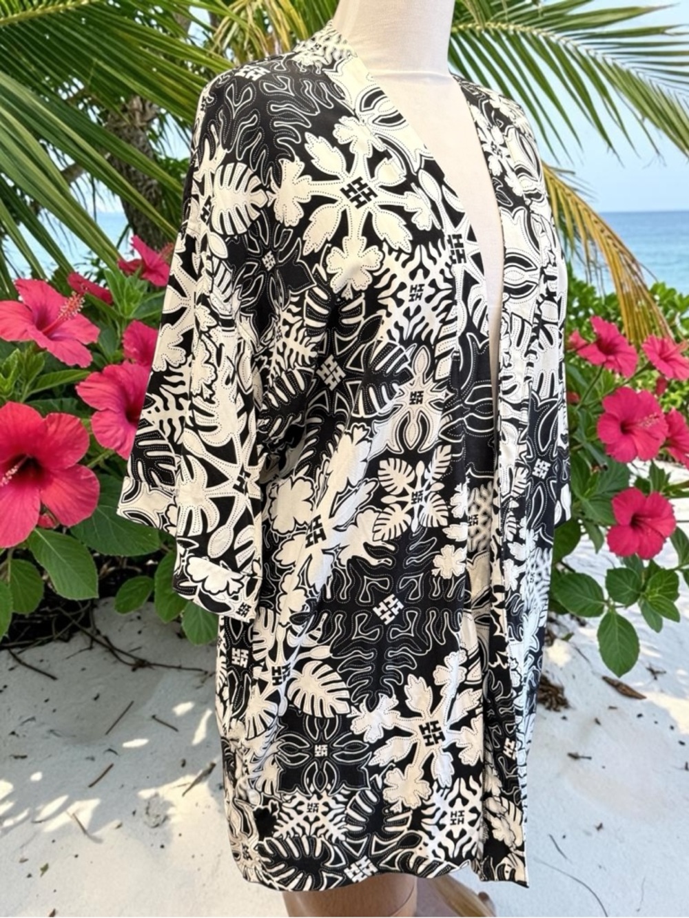 Hawaii's Finest Womens Sz M Kimono Open Cardigan Polynesian Floral Print Wrap - Picture 6 of 14